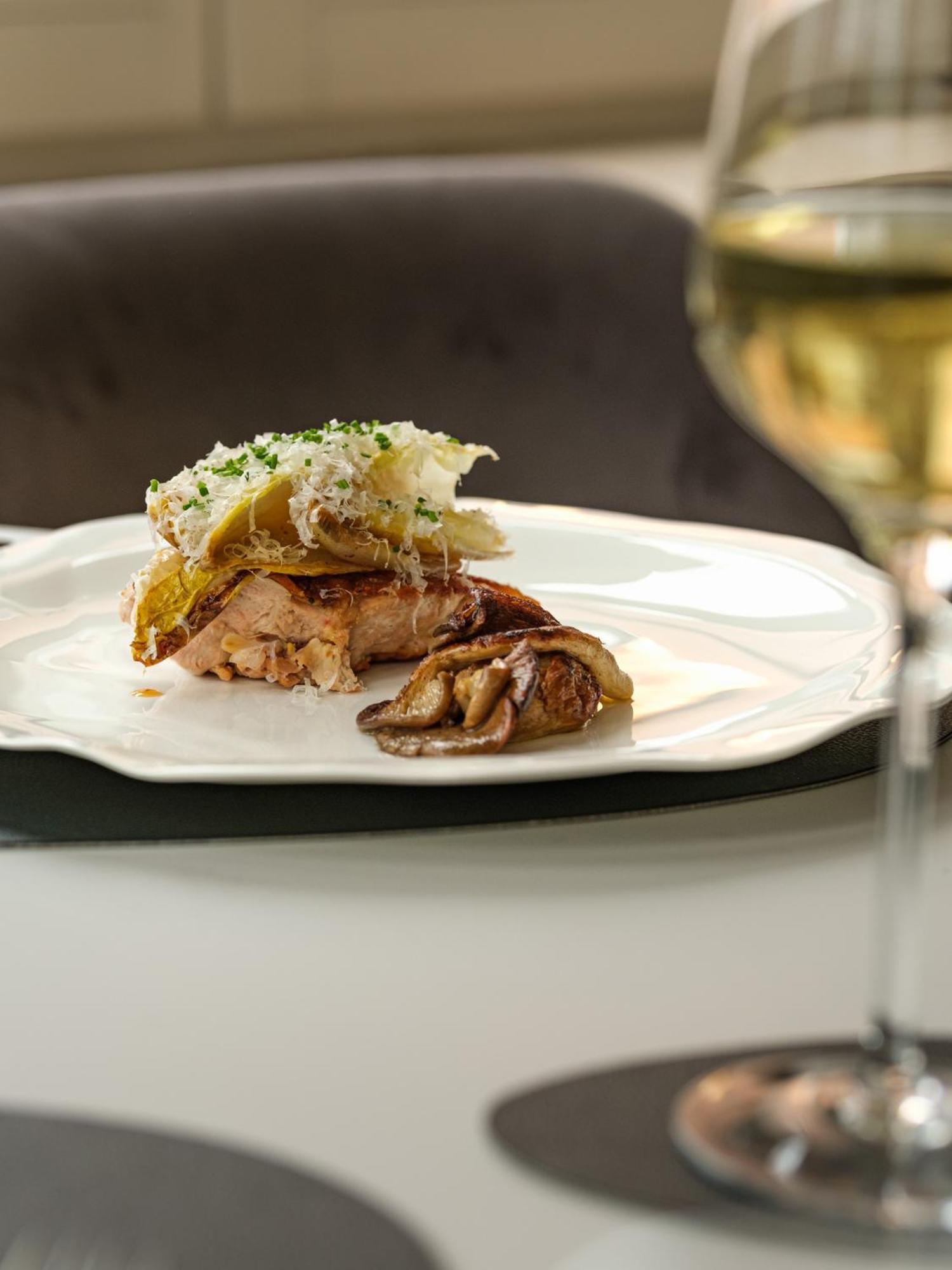 Hotel-Restaurant Beim Schlass Wiltz Luaran gambar